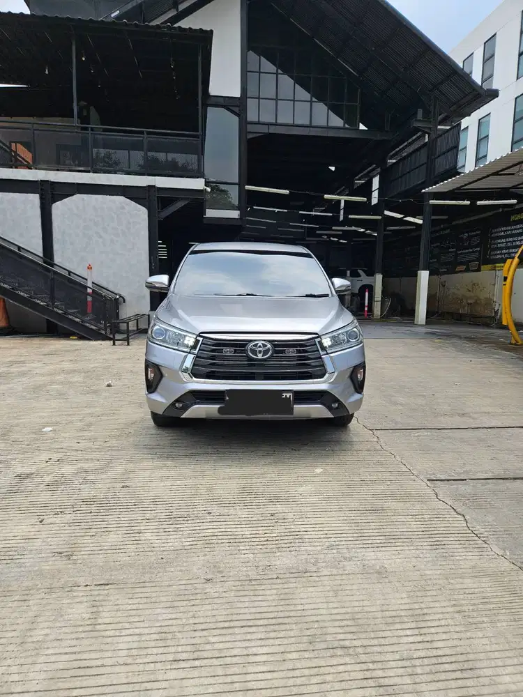 Innova Reborn V 2.4 Diesel.