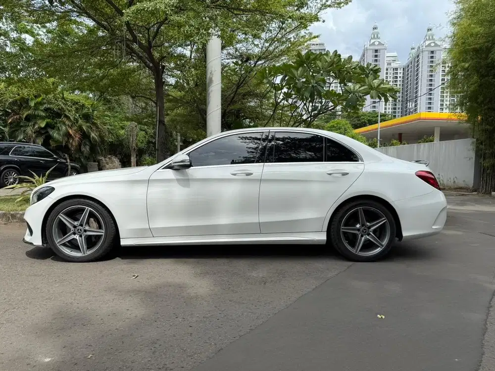 Mercedes-Benz C200 AMG Line 2018