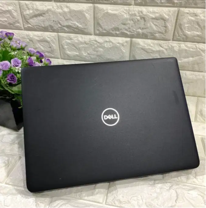 Dell Latitude 3400 i5 VGA Nvidia GeForce MX130 MX120