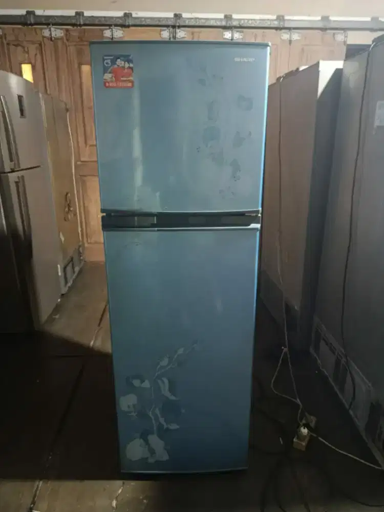 Kulkas Sharp Sakura 2 Pintu Mulus