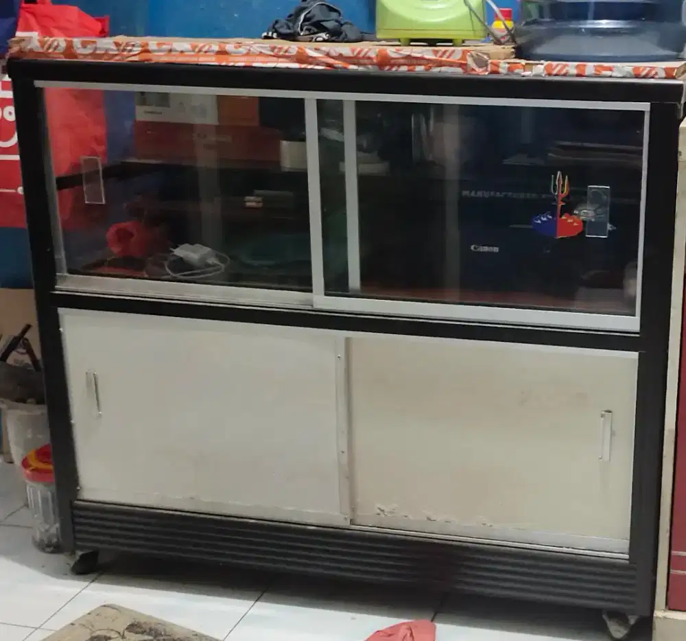 Dijual Bekas Etalase hp