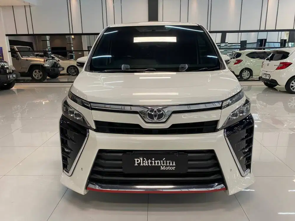 TOYOTA VOXY 2.0 AT