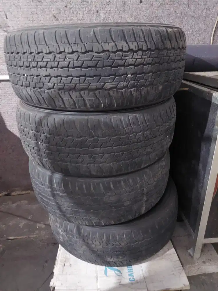 Ban Dunlop Grand Trek (Bekas)