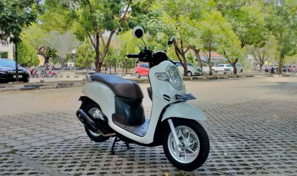 Bismillah Dijual honda scopy tahun 2020