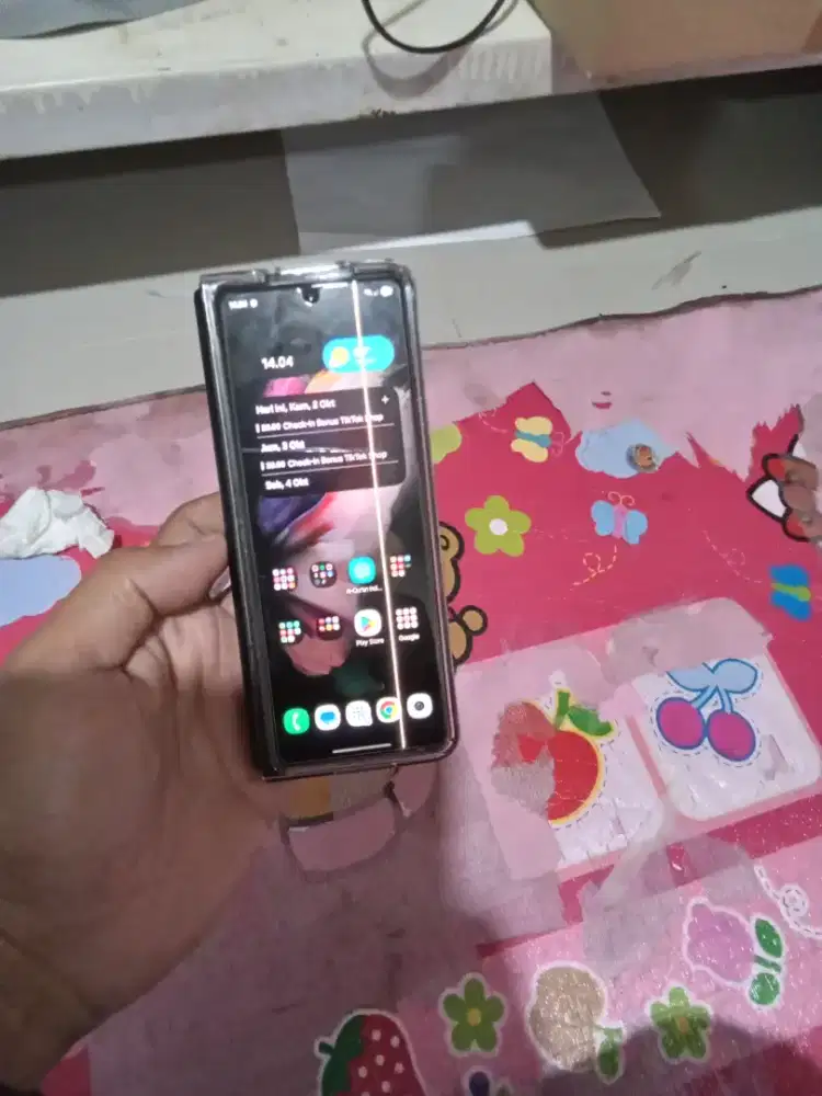 Samsung Galaxy Fold 3  512 gb