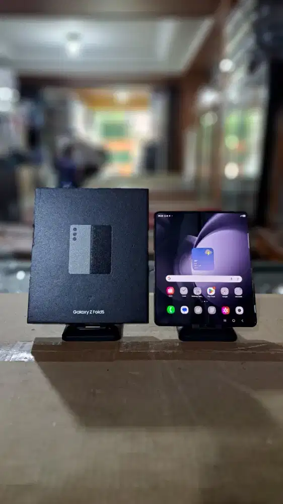 samsung z fold 5 5G 12GB / 512GB face id & fingerprint on, layar aman
