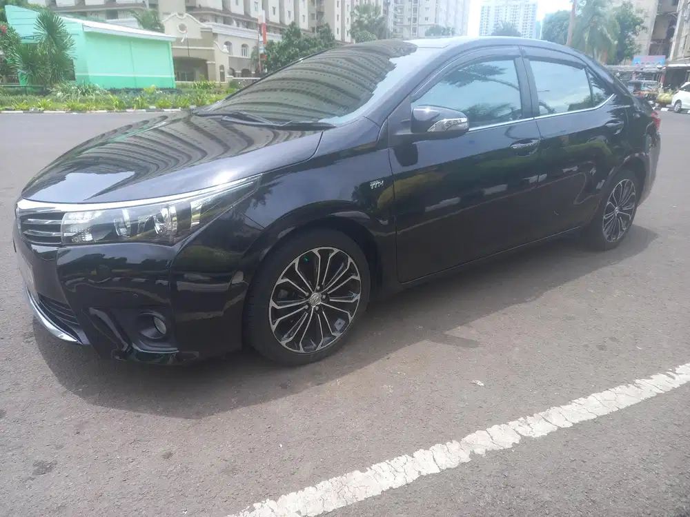 Toyota Corolla Altis 2015 Bensin