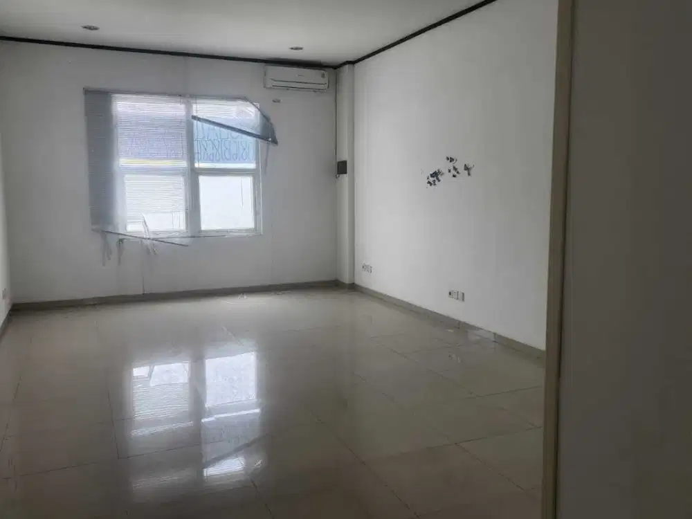 Dijual Ruko Lokasi Strategis di Jl. Gajah Raya Semarang