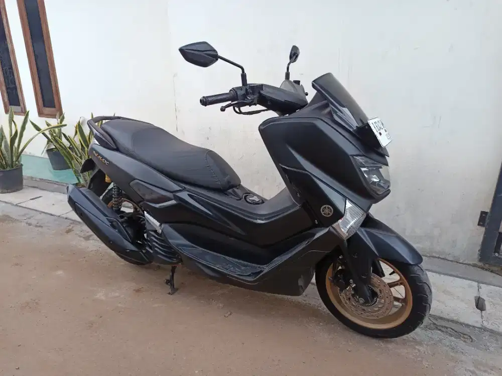 Yamaha nmax old non abs 2019 lengkap bagus