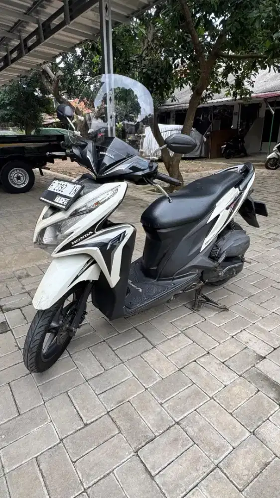 Jual Cepat Honda Vario 125 CBS-ISS 2014 – Surat Lengkap & Pajak Hidup