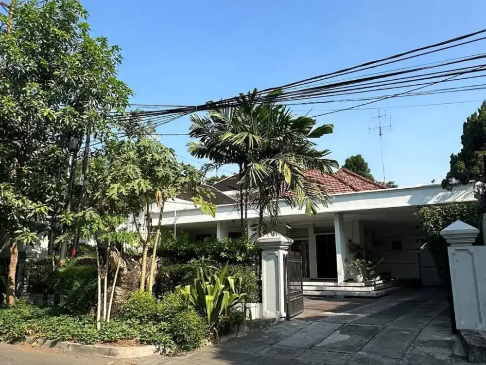RUMAH JALAN KAPUAS SURABAYA PUSAT STRATEGIS, BAGUS