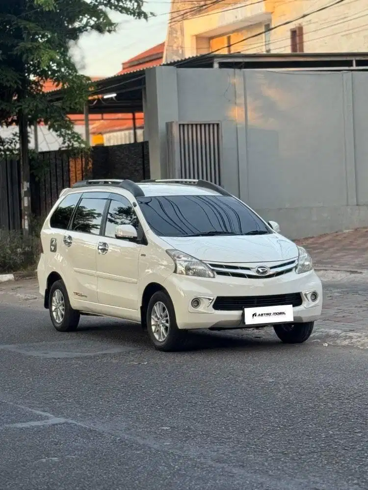 XENIA R 2015 / 2014 Matic Bagus Murah Kredit Bekas Surabaya Deluxe