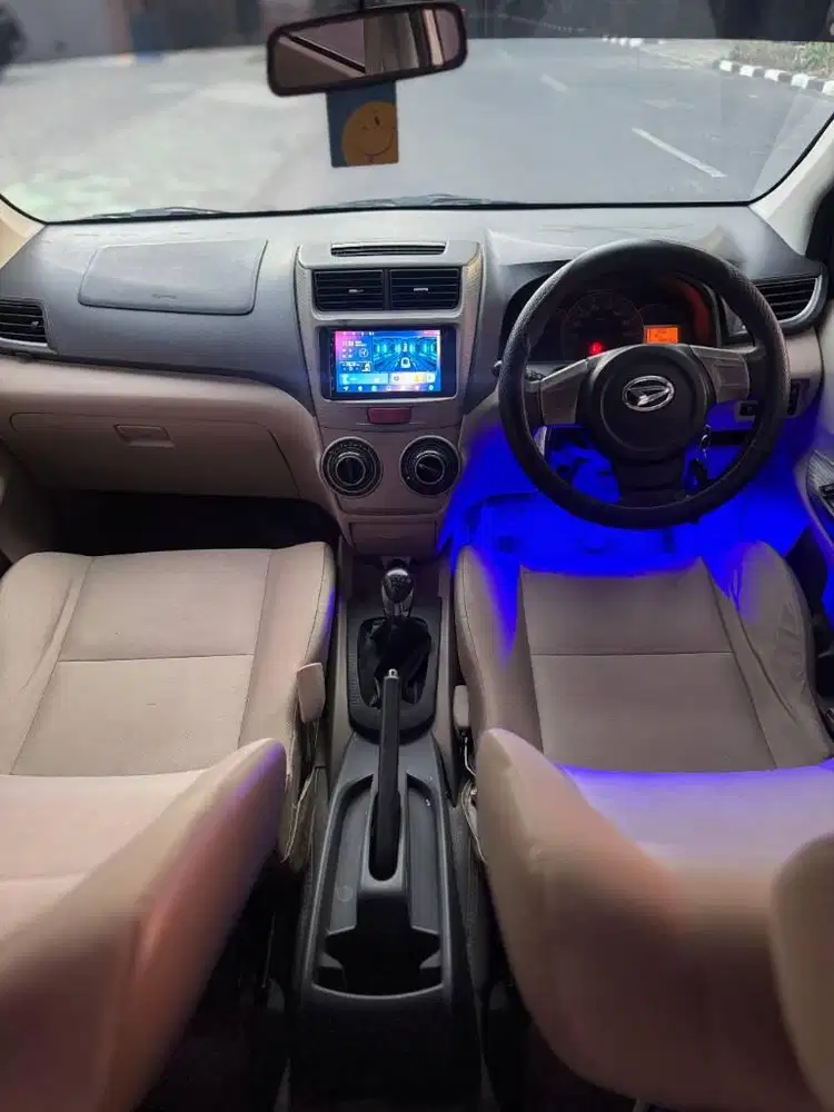 XENIA R 2015 / 2014 Matic Bagus Murah Kredit Bekas Surabaya Deluxe