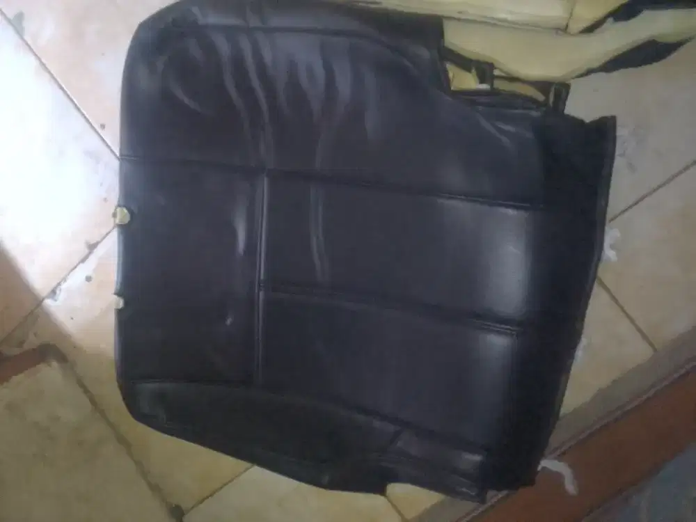 Sarung jok mobile Fortuner