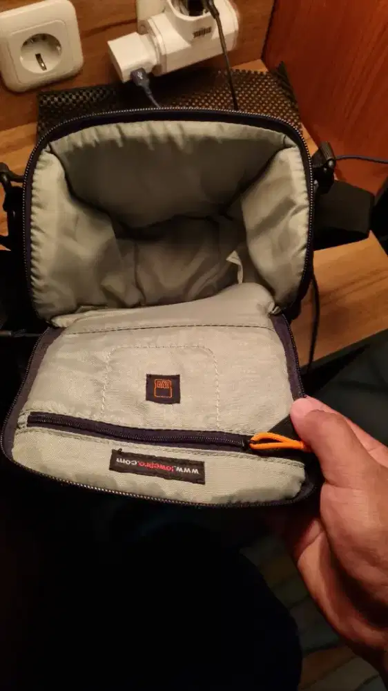 tas kamera mirrorless lowerpro second