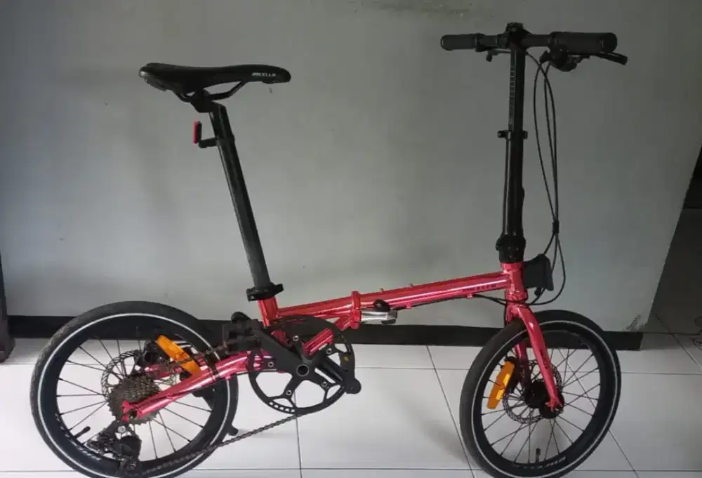 Sepeda lipat merk racello