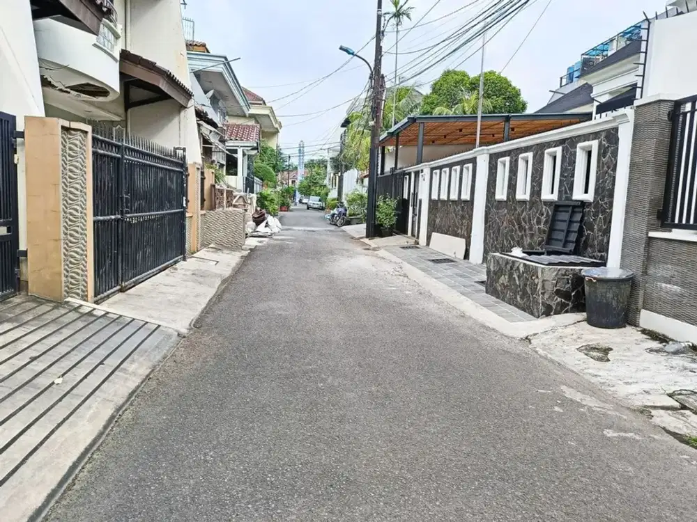 Rumah Modern Bagus Siap Huni Di Rawamangun Jakarta timur