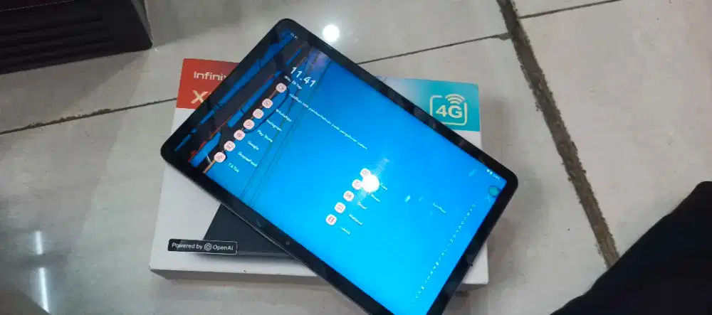 Infinix xpad 4+4/256 LTE