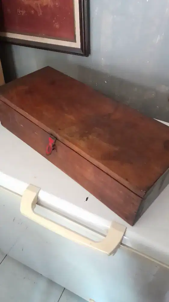 Peti perkakas kayu jati lawas
