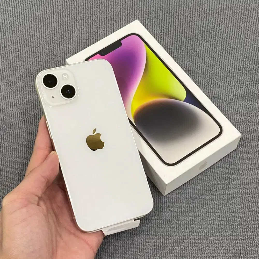 iPhone 14 128GB Starlight Resmi iBox mulus lengkap