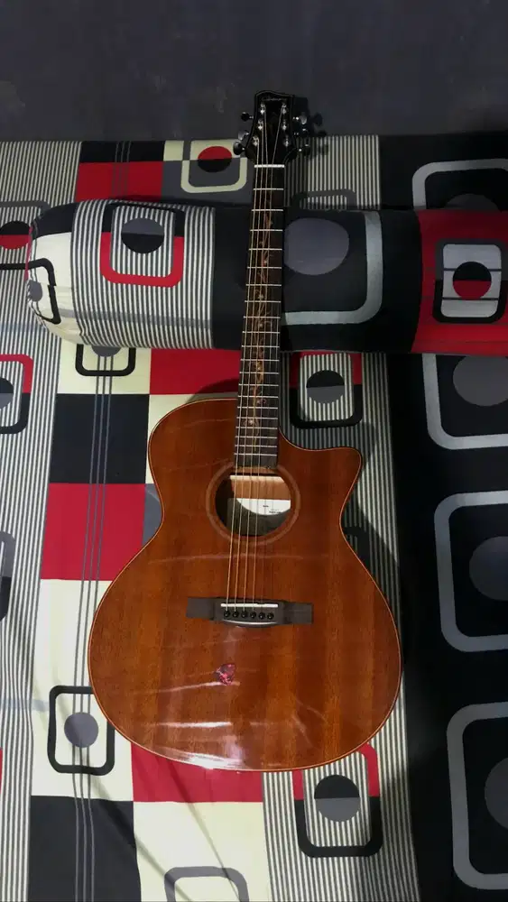 Gitar akustik elektrik