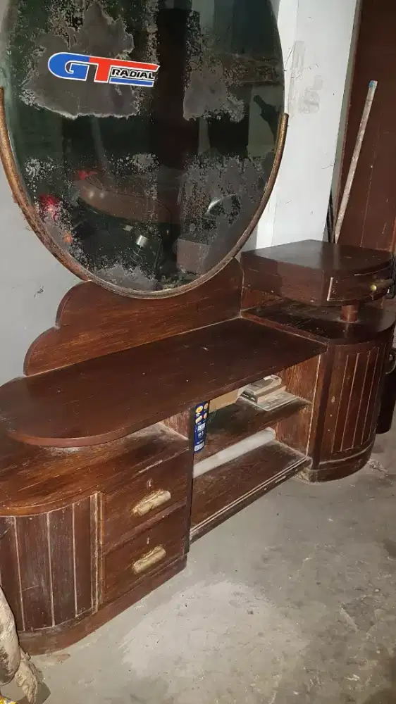 Meja rias jadul