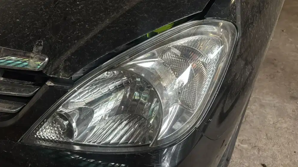 Head lamp inova 2009