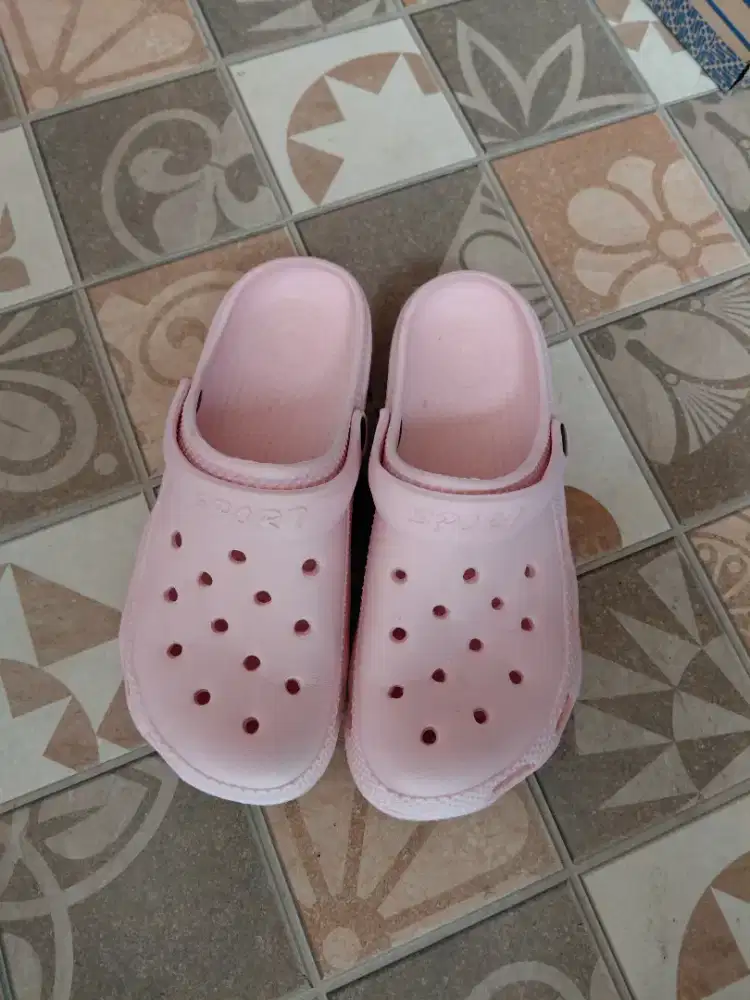 Jual sandal wanita size 40 masih bagus siap pakai bisa langsung pakai