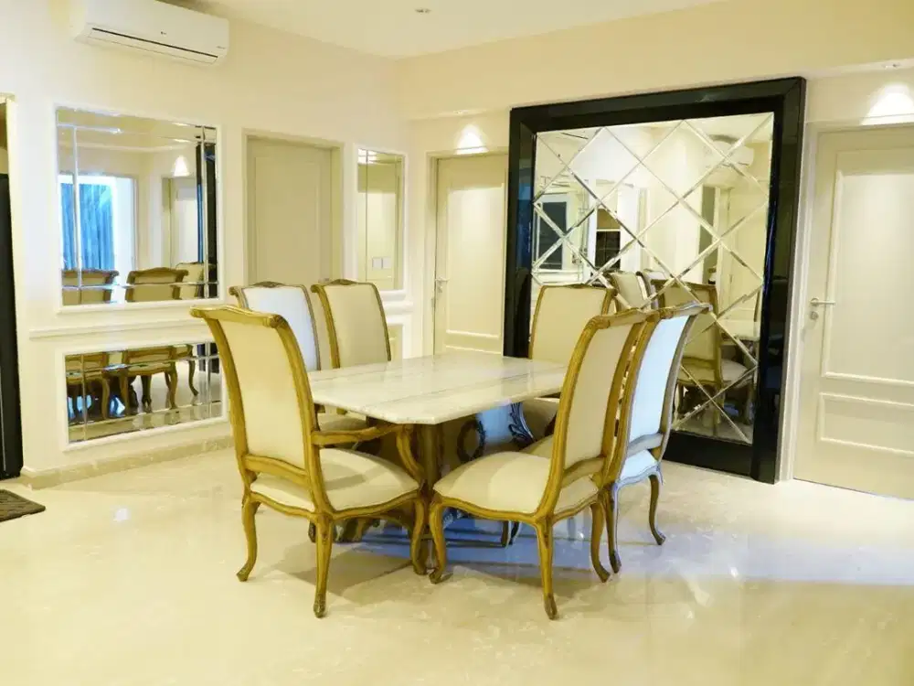 Nego Sampe Deal Apartemen The Peak Lt. 56 Harga Termurah