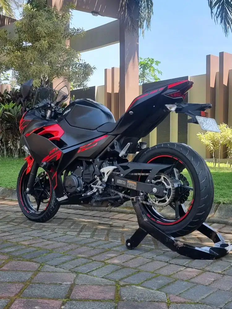 Kawasaki Ninja 250 ABS FI pmk 2019 Odo 6rb AG Kediri Koko Motor