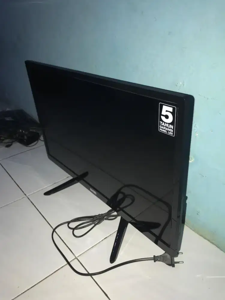 Mau di jual tv merek akari