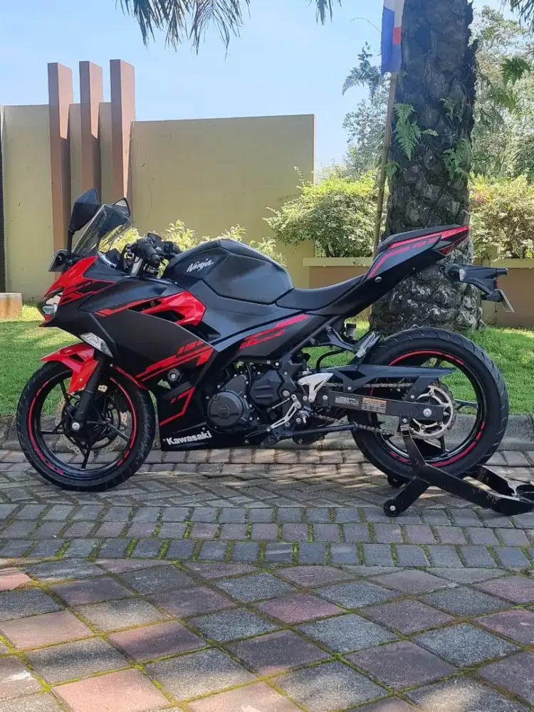 Kawasaki Ninja 250 ABS FI pmk 2019 Odo 6rb AG Kediri Koko Motor