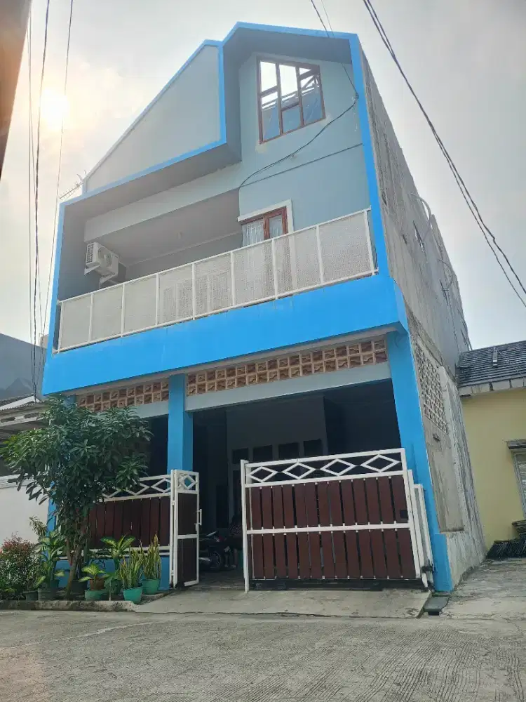 Rumah Asri di Kawasan Harapan Indah