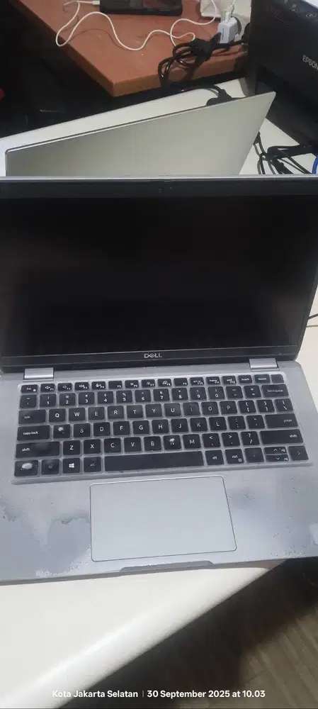 Dell Laititude 5320, ada cacat webcam dan touchopad