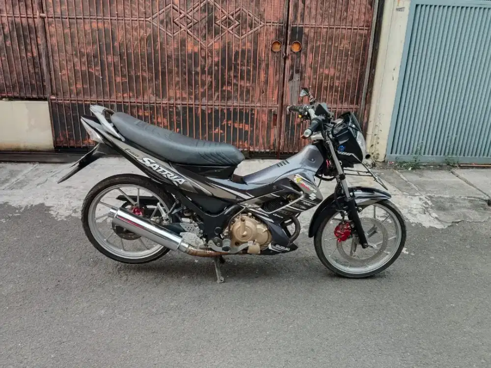 Suzuki Satria F 150cc thn 2007 mesin halus siap pakai di Cengkareng
