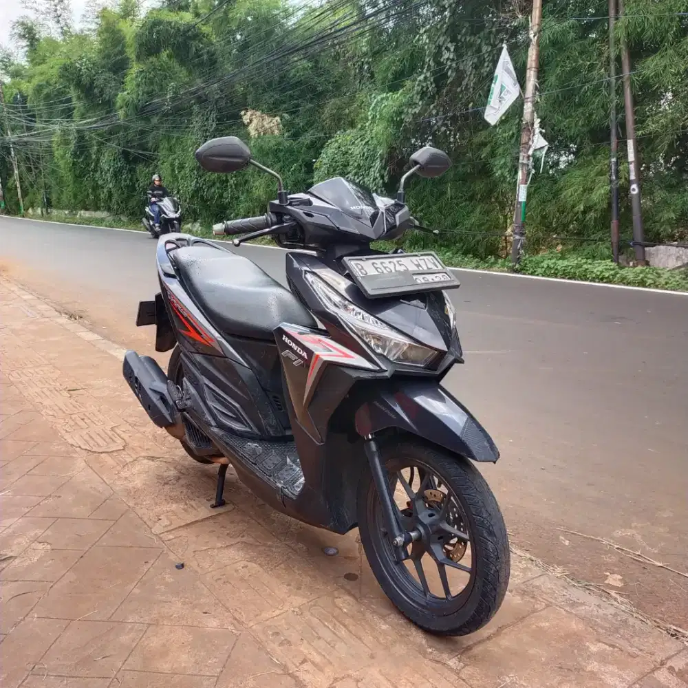 Vario 125 OLD 2016 Hitam Mesin Nyuss