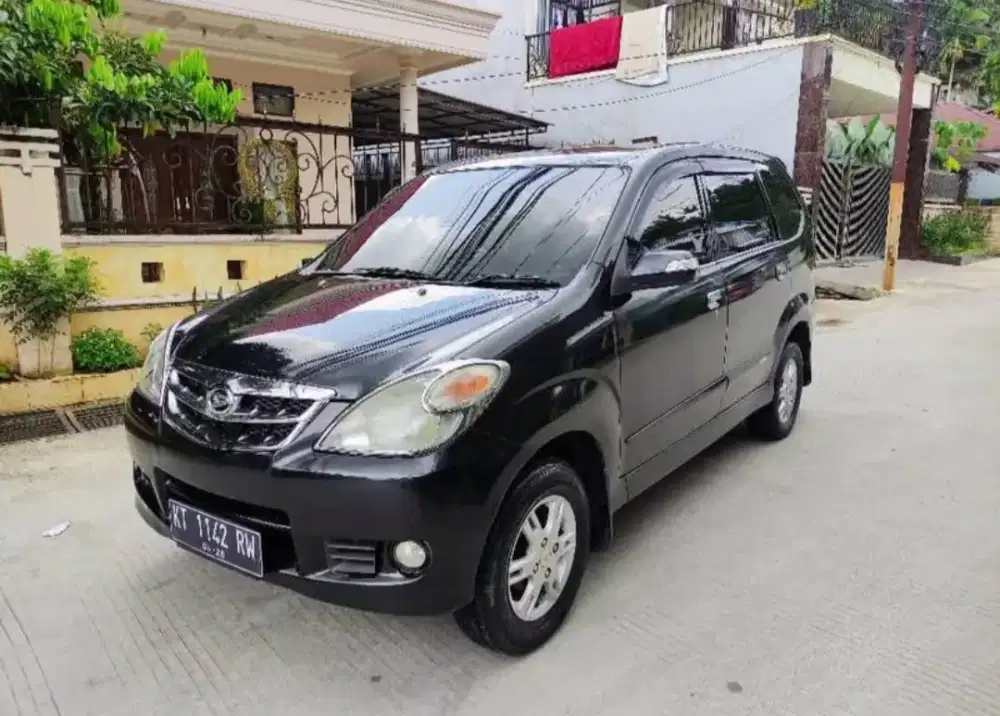 Daihatsu Xenia Deluxe 1.3 cc Matic 2011