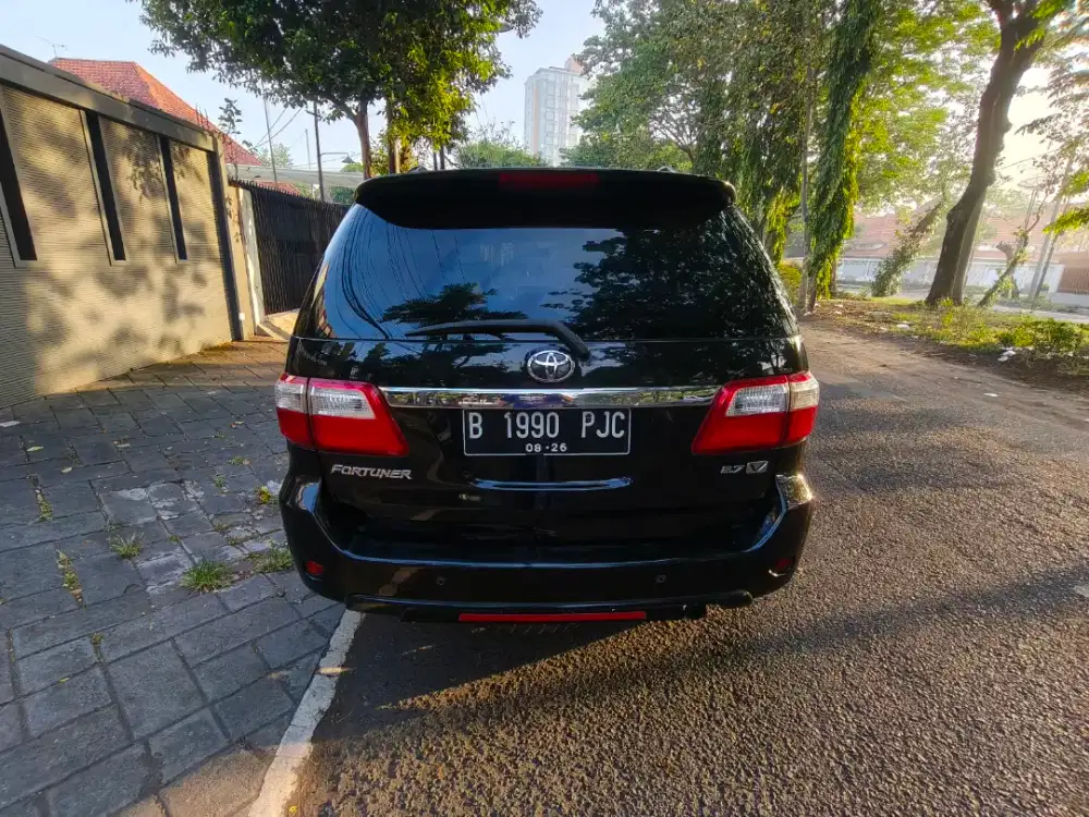 Toyota Fortuner 2.7 V 4x4 2011