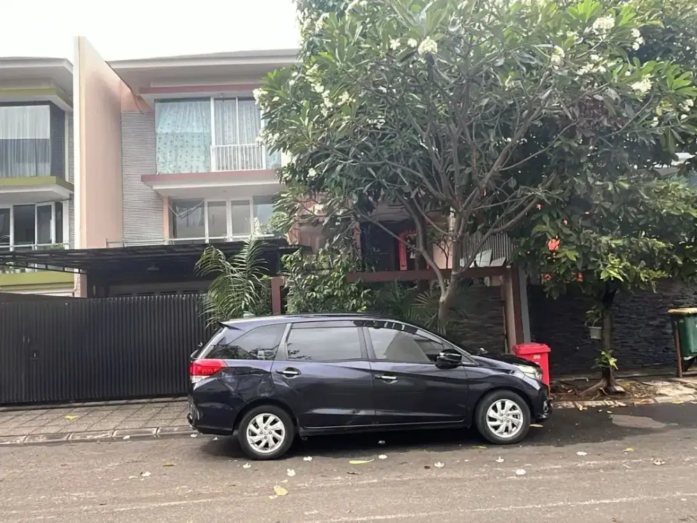 Dijual Rumah 2.5 lantai di Citra Garden 6, Kalideres, Jakarta Barat