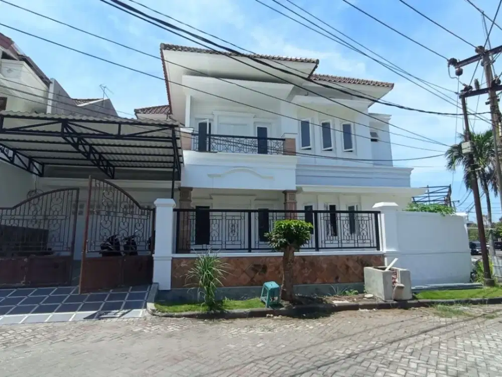 Dijual Rumah Minimalis Ciamik Full Renovasi di Mulyosari Prima