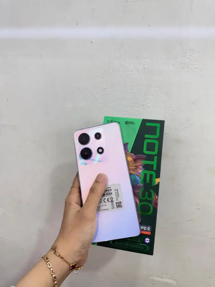 Infinix Note 30 NFC 8/256 Fullset