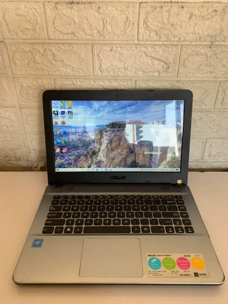 Laptop asus sudah ssd murah