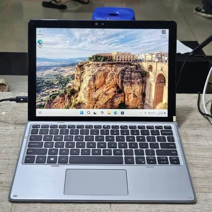 Dell Latitude 7210 2in1 Core i7 Gen10 Ram 16GB Layar 12,3inch N-VN