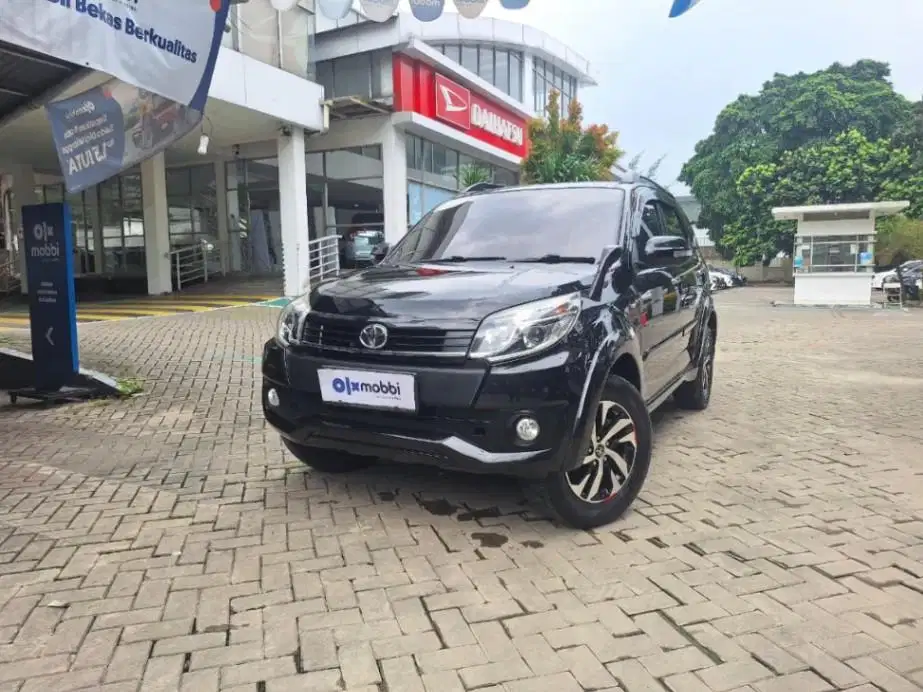 DP 5% Toyota Rush 1.5 G Bensin-AT 2017 SZB