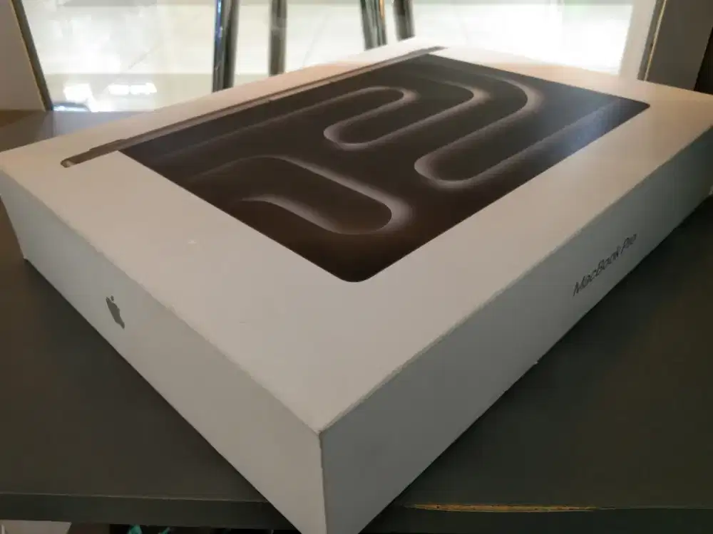MacBook Pro m3 (14-inch) 16/1 TB