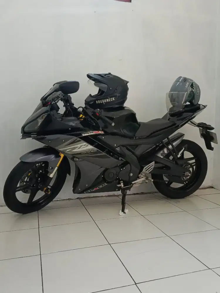 Di Jual Motor Pribadi R15 v2 Black