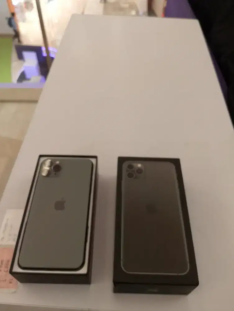 Iphone 11 pro max 256gb iklan full baru