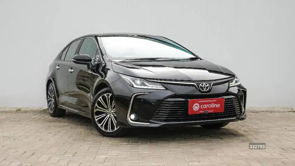 TOYOTA ALTIS V 1.8 AT 2021 HITAM - Bergaransi 1 Tahun