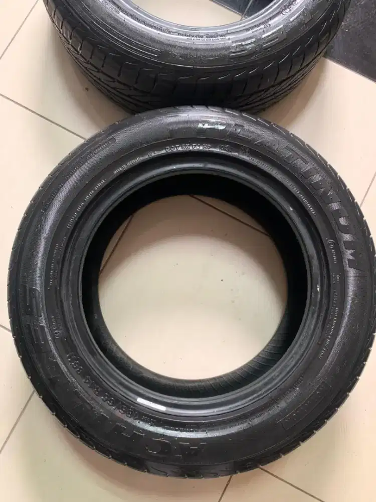 Ban mobil bekas