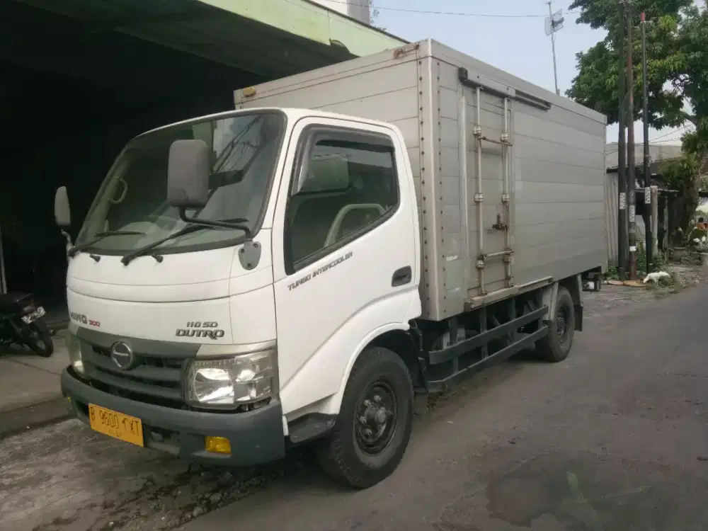 Hino Dutro Engkel Long 110 SD 2017